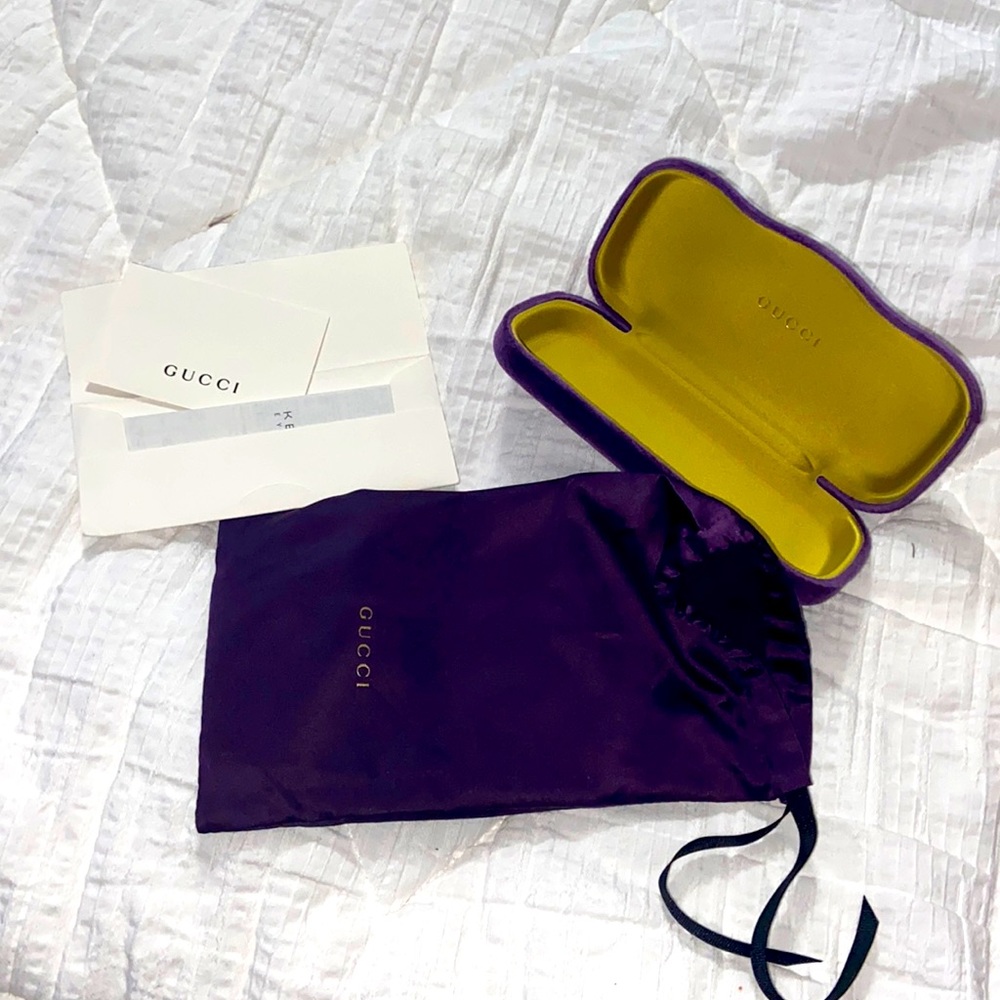 GUCCI EYE GLASSES CASE! In perfect condition!!